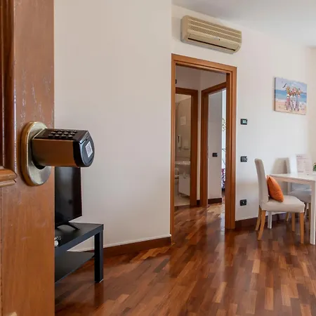 Alloggio Turistico Leonardo Home Fiumicino Exterior photo